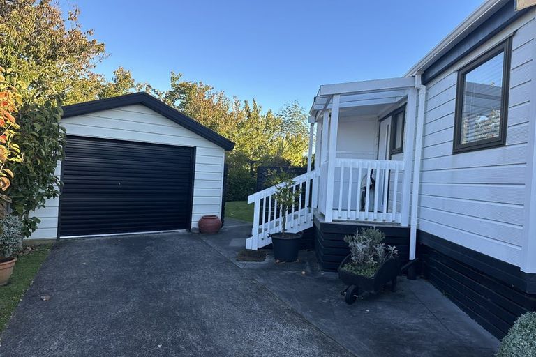 Photo of property in 6 Honnor Place, Hurdon, New Plymouth, 4310