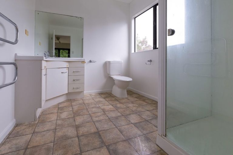 Photo of property in 5a Oakleigh Avenue, Takanini, 2112