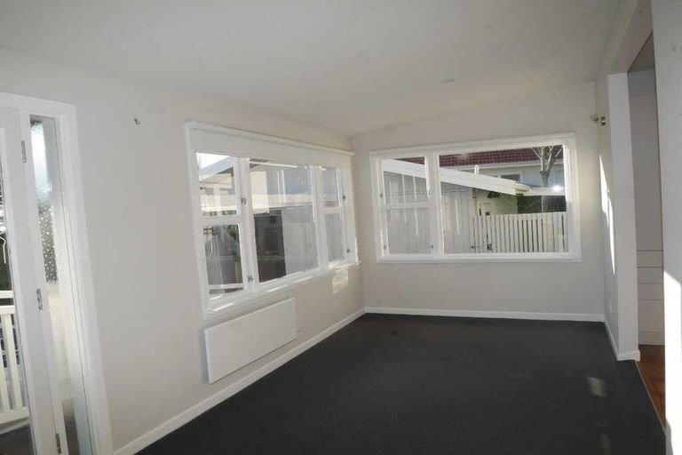 Photo of property in 179 Raumati Road, Raumati Beach, Paraparaumu, 5032