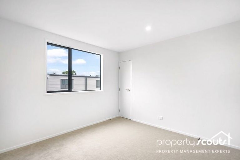 Photo of property in 43 Clay Works Lane, New Lynn, 0600
