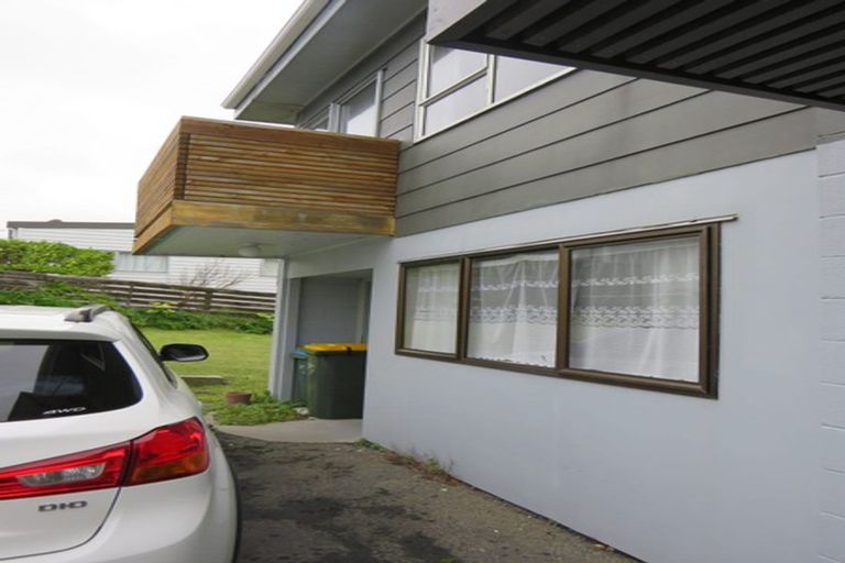 Photo of property in 5/18 Lambley Road, Titahi Bay, Porirua, 5022