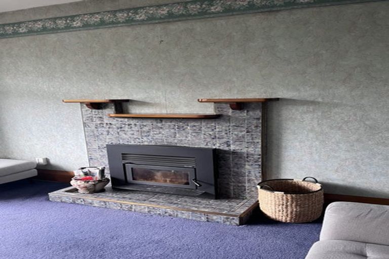 Photo of property in 10 Severn Street, Green Island, Dunedin, 9018