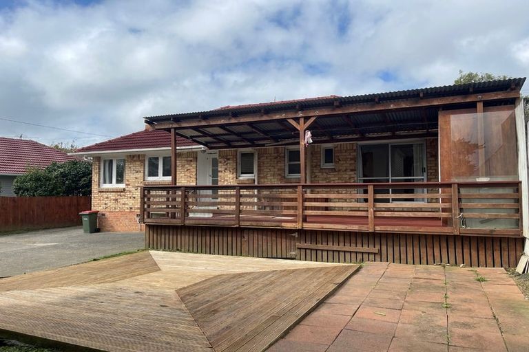 Photo of property in 57 Wilsher Crescent, Henderson, Auckland, 0612