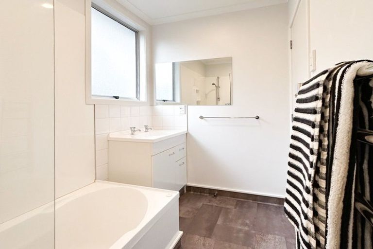 Photo of property in 163b Pembroke Street, Westown, New Plymouth, 4310