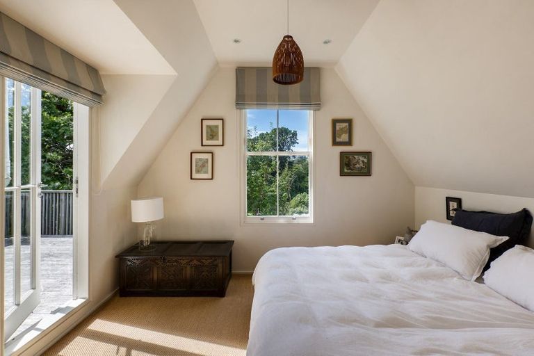 Photo of property in 39 Glenbervie Terrace, Thorndon, Wellington, 6011