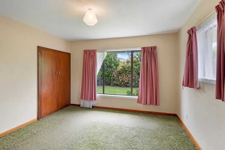 Photo of property in 39 Branston Street, Hornby, Christchurch, 8042