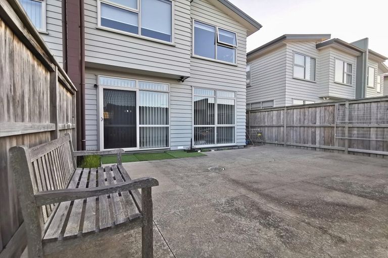 Photo of property in 106 Flat Bush School Road, Flat Bush, Auckland, 2019