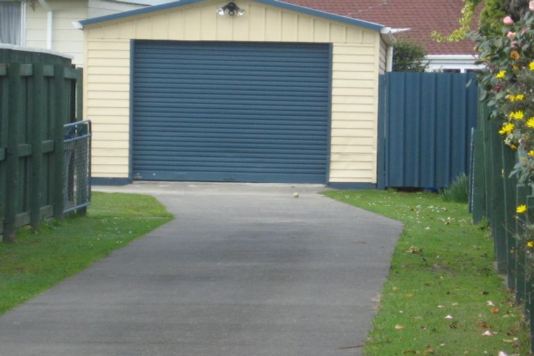 Photo of property in 5 Matipo Place, Edgecumbe, 3120