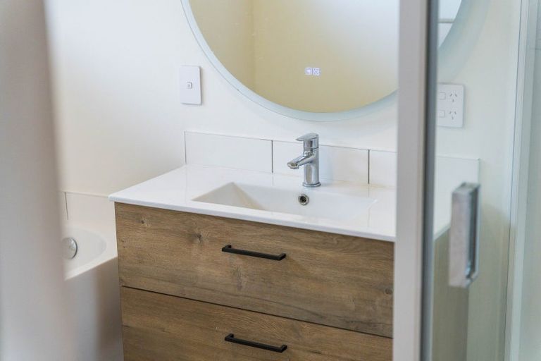 Photo of property in 36 Saint James Street, Richmond Heights, Taupo, 3330