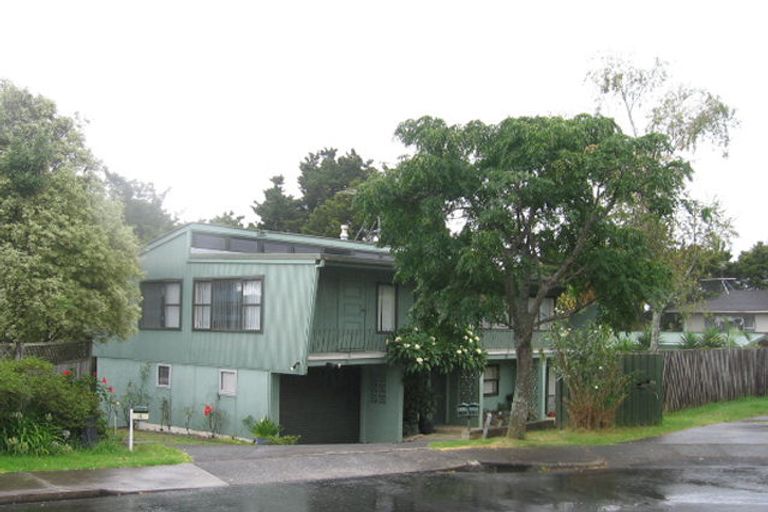 Photo of property in 1/14 Nicholson Place, Hillcrest, Auckland, 0627