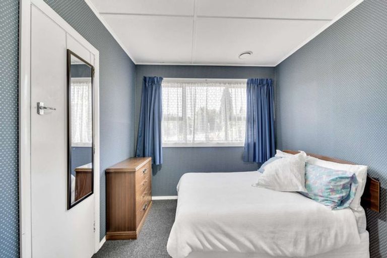 Photo of property in 24 Halsey Street, Clinton, 9534