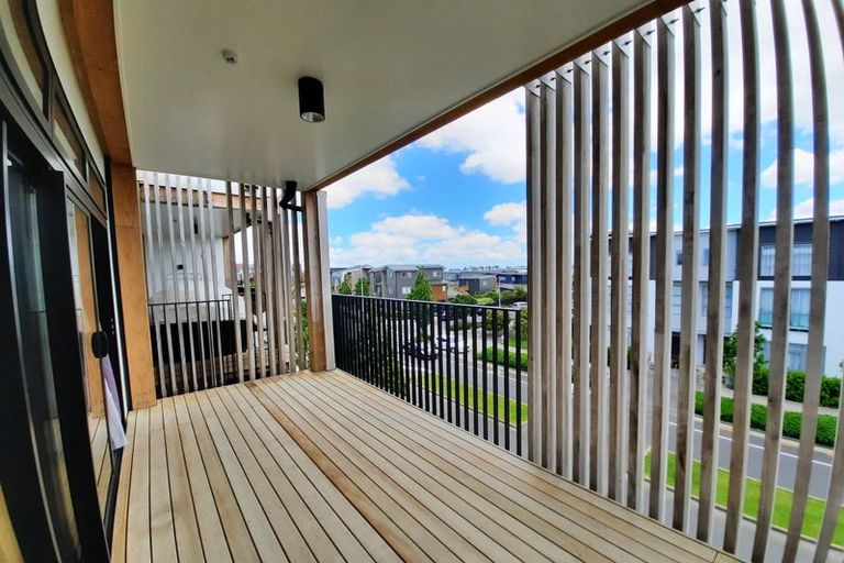 Photo of property in 12/169 Hobsonville Point Road, Hobsonville, Auckland, 0616