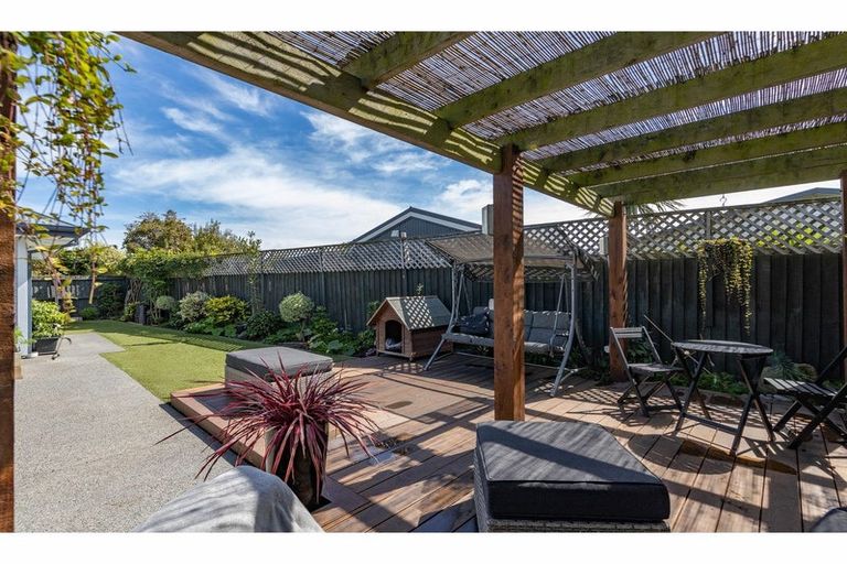 Photo of property in 32a Surfers Place, North New Brighton, Christchurch, 8083