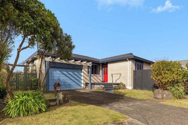 Photo of property in 14 Solway Place, Mount Maunganui, 3116