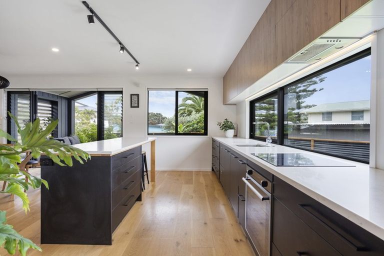 Photo of property in 32 Snell Crescent, Waihi Beach, 3611