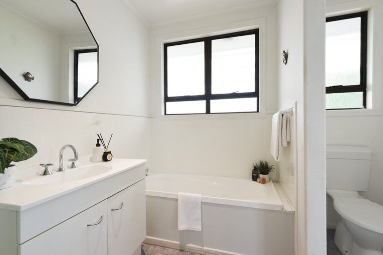 Photo of property in 79 Sunset Road, Mangakakahi, Rotorua, 3015