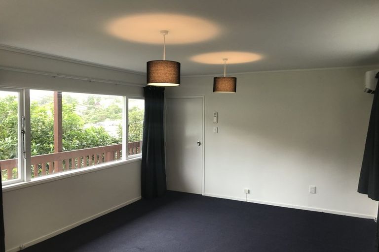 Photo of property in 5a Chella Way, Khandallah, Wellington, 6035