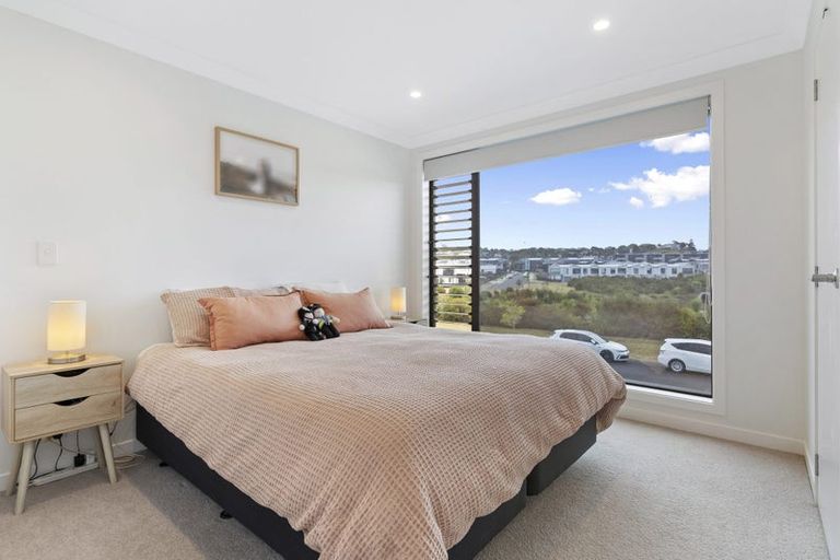 Photo of property in 49 Koura Drive, Red Beach, 0932