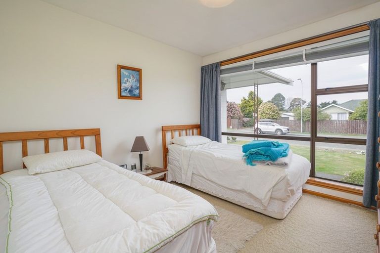 Photo of property in 1 Dunluce Place, Hornby, Christchurch, 8042