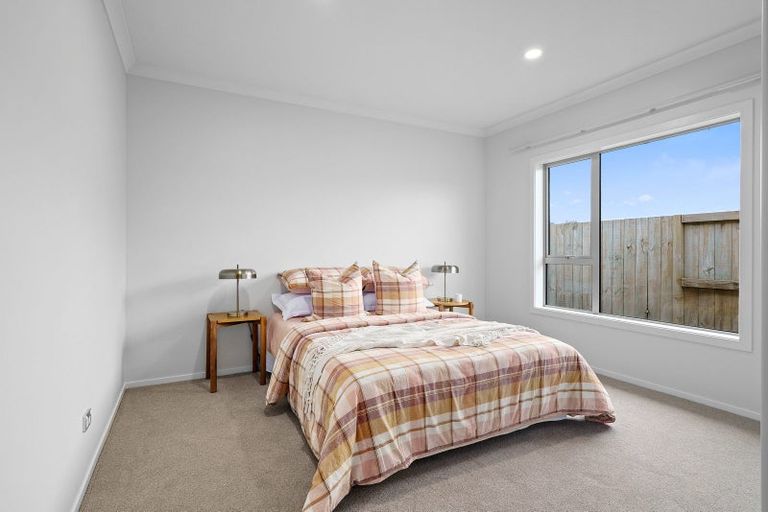 Photo of property in 35 Carnation Court, Cambridge, 3434