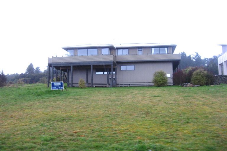 Photo of property in 13 Ranui Place, Moana, 7872