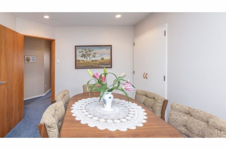 Photo of property in 16 Riegler Place, Belfast, Christchurch, 8051