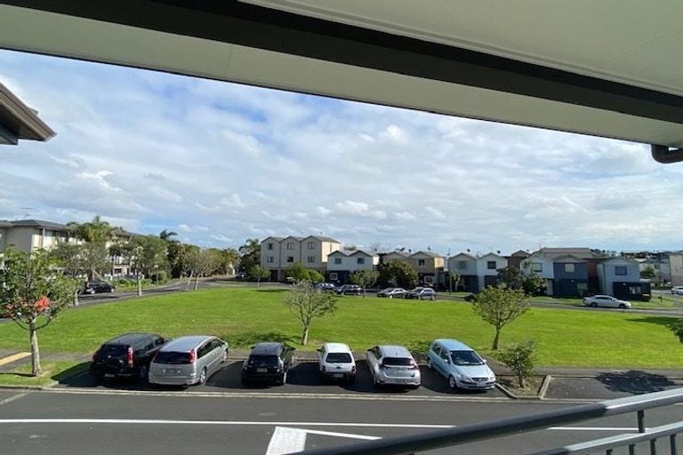 Photo of property in 6/1 Opito Way, East Tamaki, Auckland, 2013