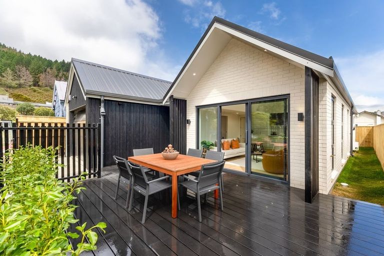 Photo of property in 26-28 Ruahine Street, Paraparaumu, 5032