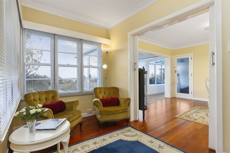 Photo of property in 35 Princes Street, Northcote Point, Auckland, 0627