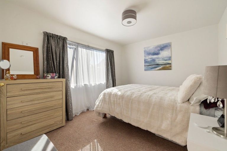 Photo of property in 8 Kawarau Place, Frankton, Queenstown, 9300