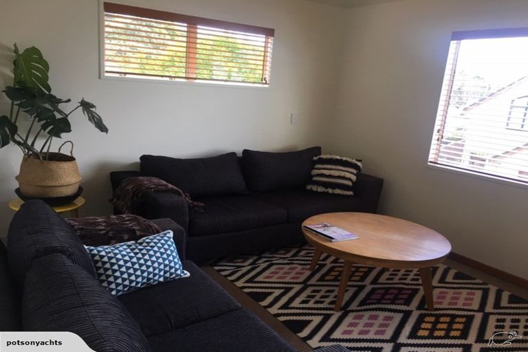 Photo of property in 5 Alfred Street, Northcote Point, Auckland, 0627