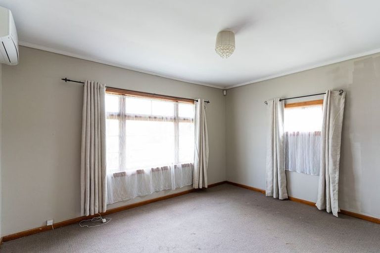 Photo of property in 97 Botanical Road, Takaro, Palmerston North, 4412
