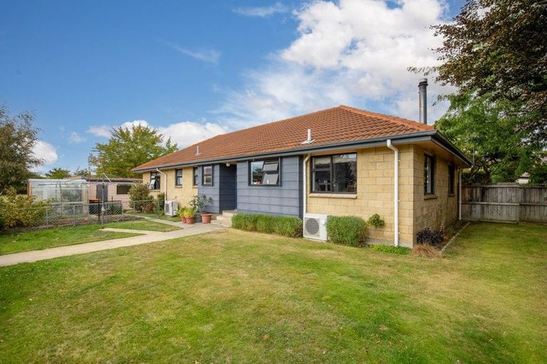 Photo of property in 10 Coach Court, Cromwell, 9310