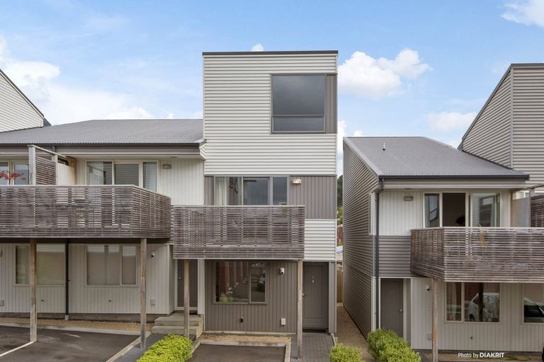 Photo of property in 8/31 Princess Terrace, Newtown, Wellington, 6021