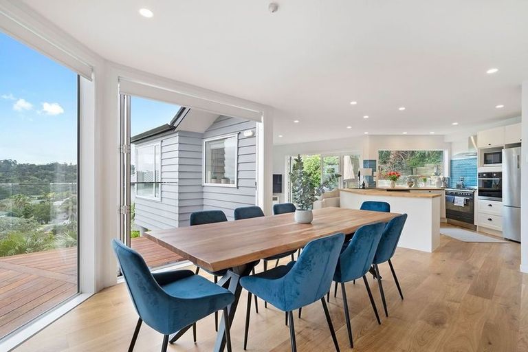 Photo of property in 86 Pemberton Avenue, Bayview, Auckland, 0629