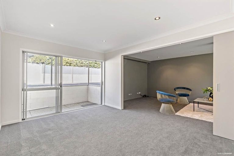 Photo of property in 34 Clovelly Road, Bucklands Beach, Auckland, 2012