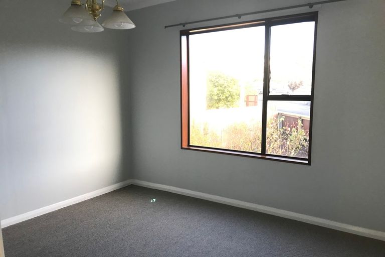 Photo of property in 10 Lochend Street, Musselburgh, Dunedin, 9013