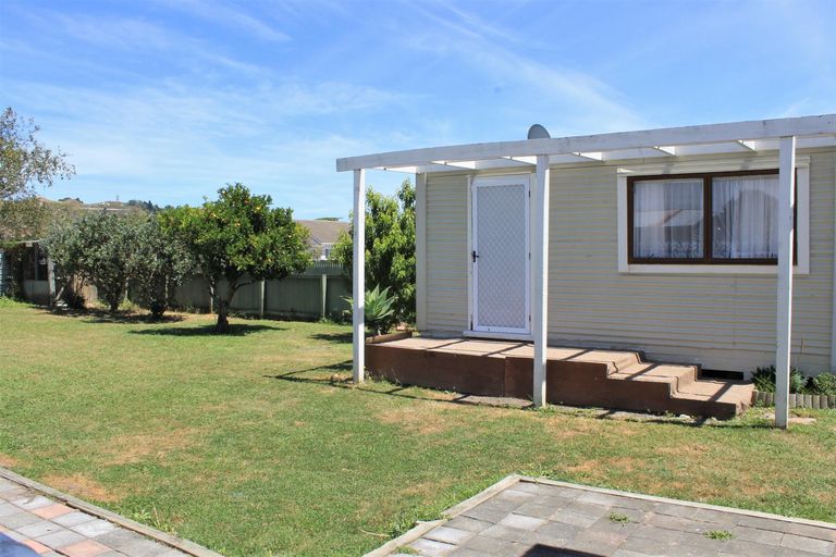 Photo of property in 27 Kara Street, Outer Kaiti, Gisborne, 4010