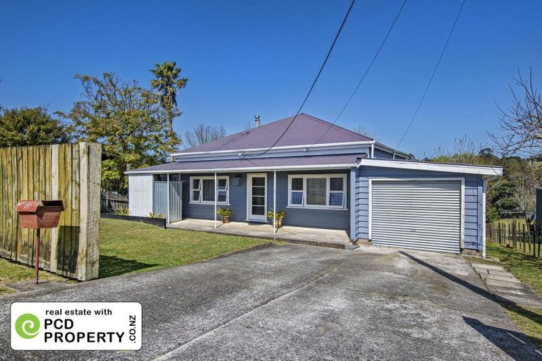 Photo of property in 25 View Road, Hikurangi, 0114