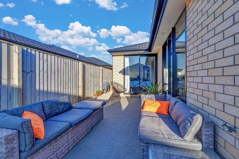 Photo of property in 40 Tara Crescent, Woodend, 7610