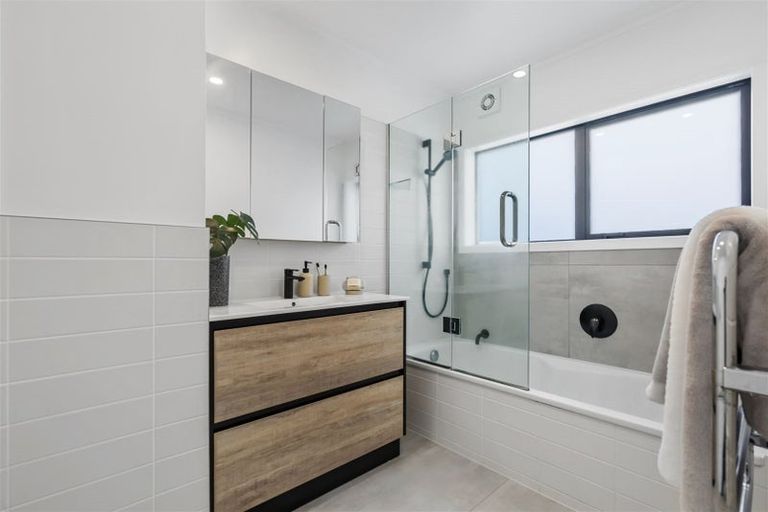 Photo of property in 4 Inga Road, Milford, Auckland, 0620