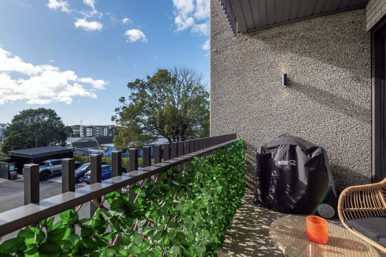 Photo of property in 109/165 Lake Road, Northcote, Auckland, 0627