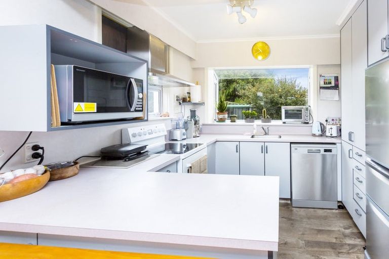 Photo of property in 12a Ebdentown Street, Ebdentown, Upper Hutt, 5018