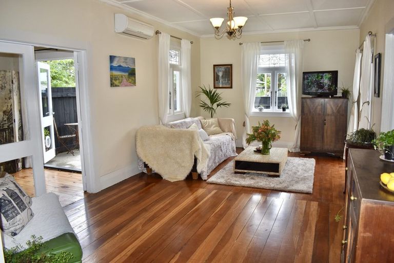 Photo of property in 27 Toi Street, Otaki Beach, Otaki, 5512