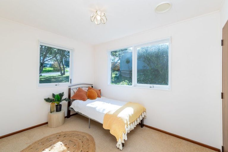 Photo of property in 1 Safari Crescent, Johnsonville, Wellington, 6037