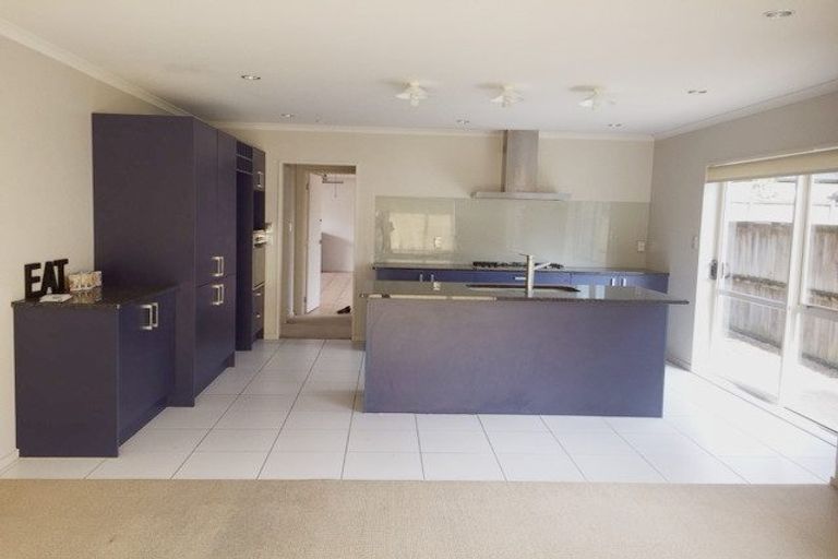 Photo of property in 7 Tsar Court, Flat Bush, Auckland, 2016
