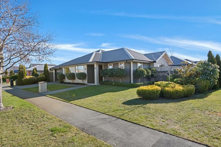Photo of property in 75 Mcmahon Drive, Aidanfield, Christchurch, 8025