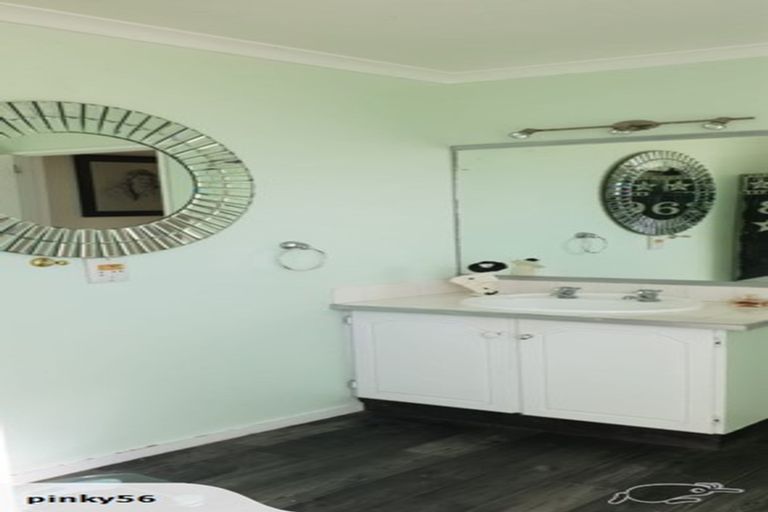 Photo of property in 2b Denver Place, Milson, Palmerston North, 4414