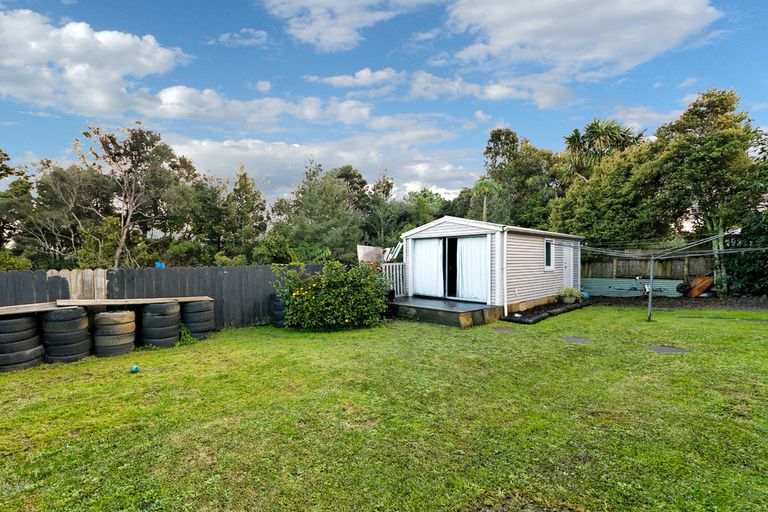 Photo of property in 218 Glengarry Road, Glen Eden, Auckland, 0602