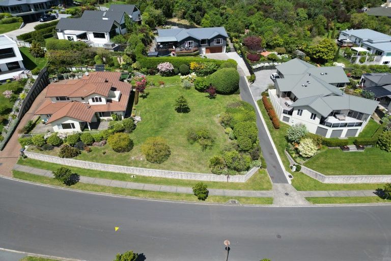 Photo of property in 22 Botanical Heights Drive, Waipahihi, Taupo, 3330